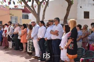 La Viña procesiona a su patrona en la despedida de sus fiestas patronales/Francisco Javier Santana y TA.